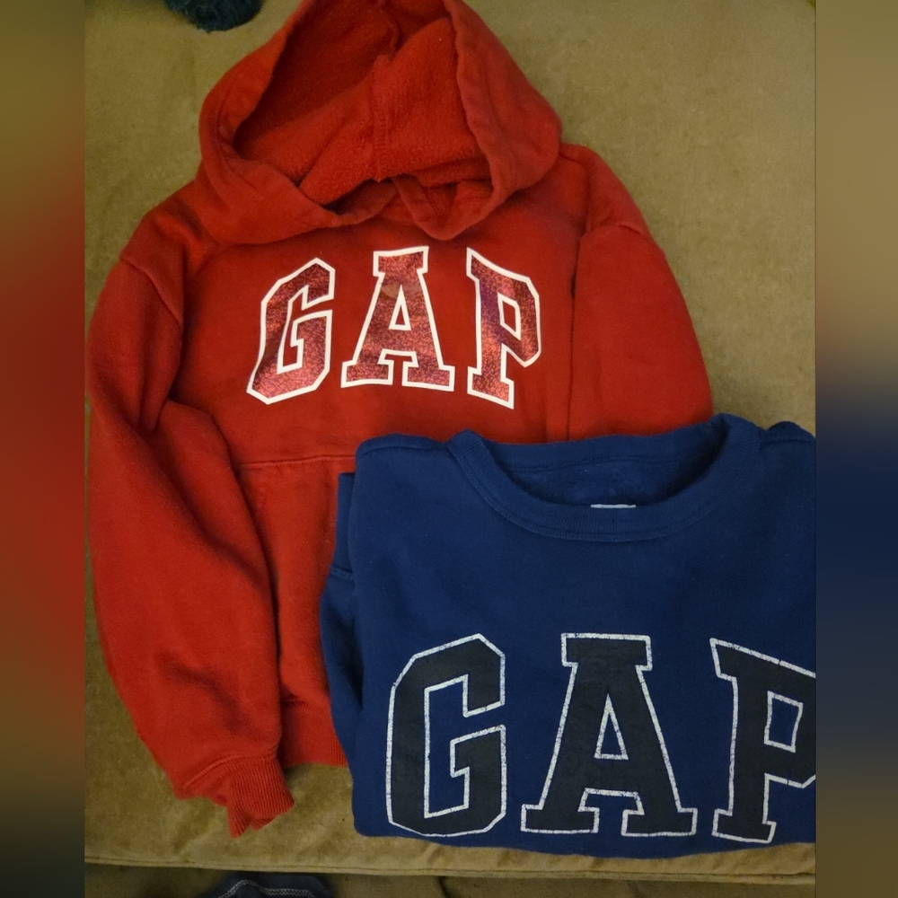 2 Long Sleeve Gap Sweatshirts One Red Hoodie And On Blue S